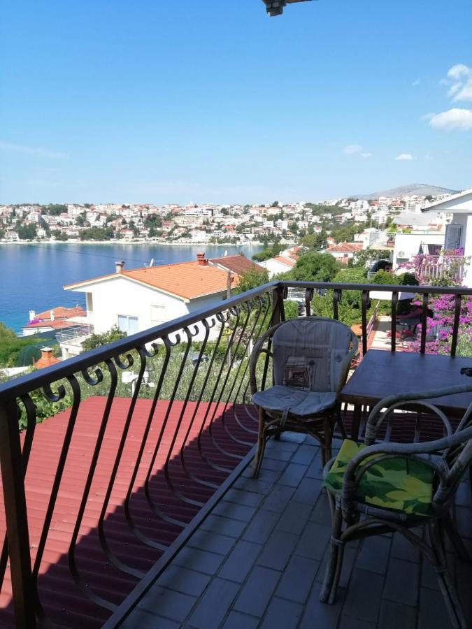 Apartment Gordan Trogir Eksteriør bilde